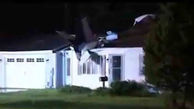 سقوط یک هواپیمای کوچک بر روی سقف خانه‌ای در کنتیکت آمریکا + فیلم