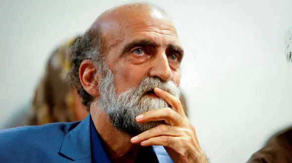 کار بزرگ کریم اکبری مبارکه که بعد از مرگ او فاش شد + عکس