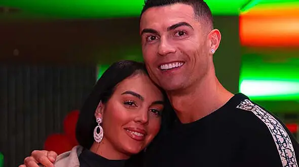  عکس جنجالی جورجینا و رونالدو در ریاض / عرب ها وایرالش کردند !