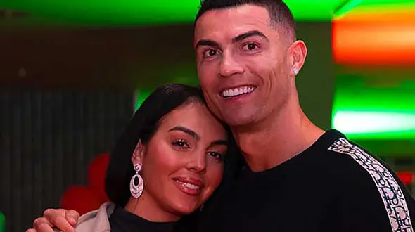  عکس جنجالی جورجینا و رونالدو در ریاض / عرب ها وایرالش کردند !