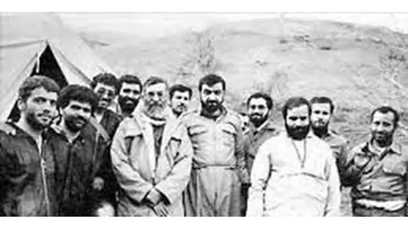 بازخوانی بازدید حضرت خامنه ای از نقطه صفر مرزی زیر آتش+ عکس