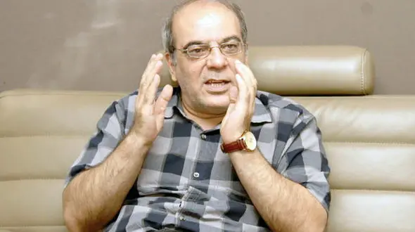  عباس عبدی: منع دسترسی آزاد به اطلاعات نقض حق مردم و خطرناک است