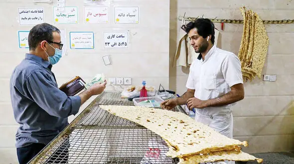 فروش نان سنگک زیر 5 هزار تومان توجیه اقتصادی ندارد / نان اینترنتی 25 هزار تومانی منطقی است