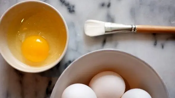 ماسک سفیده تخم مرغ برای پوست: مفید یا مضر؟ بررسی علمی