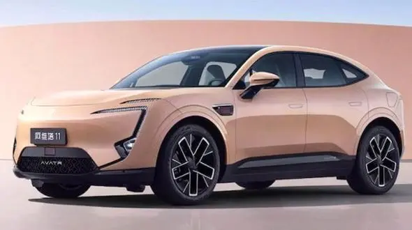 آواتار ۱۱، خودرو پیشرفته چانگان با امضای نادر فقیه‌زاده، در ایران + مشخصات و تصاویر