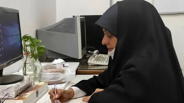  اخبار برتر سال 1400در استان قم ! / کفش قم برند می شود !