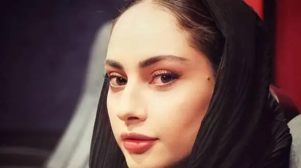 عکس / استایل خاص با چکمه های نارنجی و عجیب 17 میلیونی ترلان پروانه به سبک بازیگران هالیوودی/ چجوری پشت فرمون میشینه ...