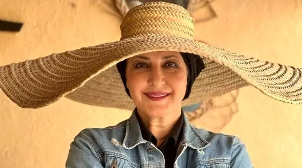 سفره هفت سین فاطمه گودرزی + با تم لباس باستانی ایرانی