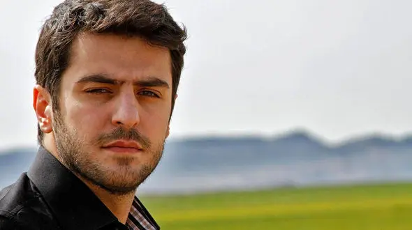 هدیه خاص مجری خاص تلویزیون برای تولد یک سالگی کرونا ! + عکس