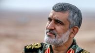 ببینید | اقامه نماز مغرب سرلشکر رحیم صفوی و محمد مخبر در منزل شهید امیرعلی حاجی‌زاده