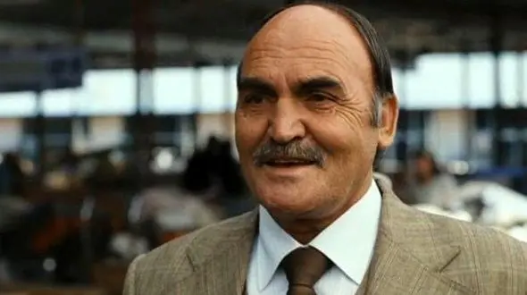 قادر فرخ هنرپیشه معروف سینمای افغانستان درگذشت