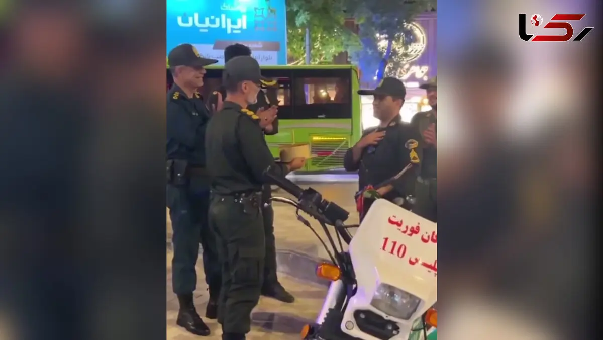 فیلم جشن تولد باشکوه یک پلیس وسط شهر توسط فرمانده اش / مگه پلیس ها هم ....