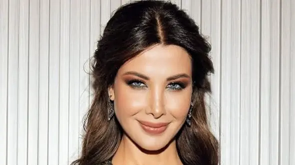 تصاویری که هواداران را به گذشته برد؛ نانسی عجرم در جوانی با موهای صورتی/ ملکه زیبایی عربستانی از ابتدا زیبا بود!