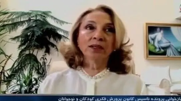 افشاگری دوست فرح پهلوی از در مهمانی‌ های شبانه شاه ! + عکس ها
