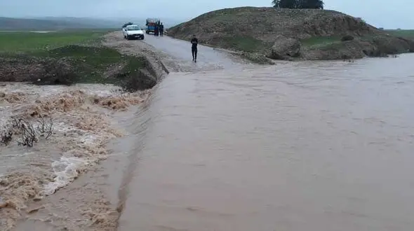 واژگونی تانکر و مسدود شدن محور چابهار-سرباز