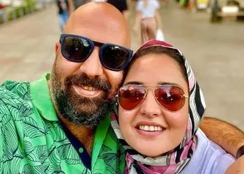 فیلم/ علی اوجی: سر فیلم برداری با نرگش خندیدیم و من گفتم با من ازدواج می کنی...  بعد به مامانش گفتم و تو مشهد ازش بله گرفتم و شب یلدا رفتیمم خواستگاری...!