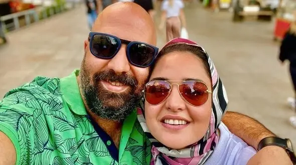 فیلم/ علی اوجی: سر فیلم برداری با نرگش خندیدیم و من گفتم با من ازدواج می کنی بعد به مامانش گفتم و تو مشهد ازش بله گرفتم و شب یلدا رفتیمم خواستگاری !