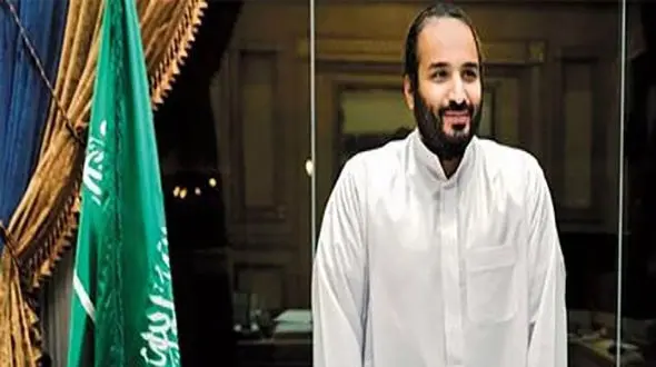 سیاستمدار کچلی که به مو‌های دختر خاله اش افتخار می‌کند!