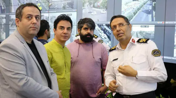 دیدار سردار مهماندار با جمعی از هنرمندان 