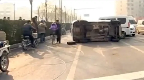 ماجرای مرموز پرواز خودرو‌ها در چین فاش شد!