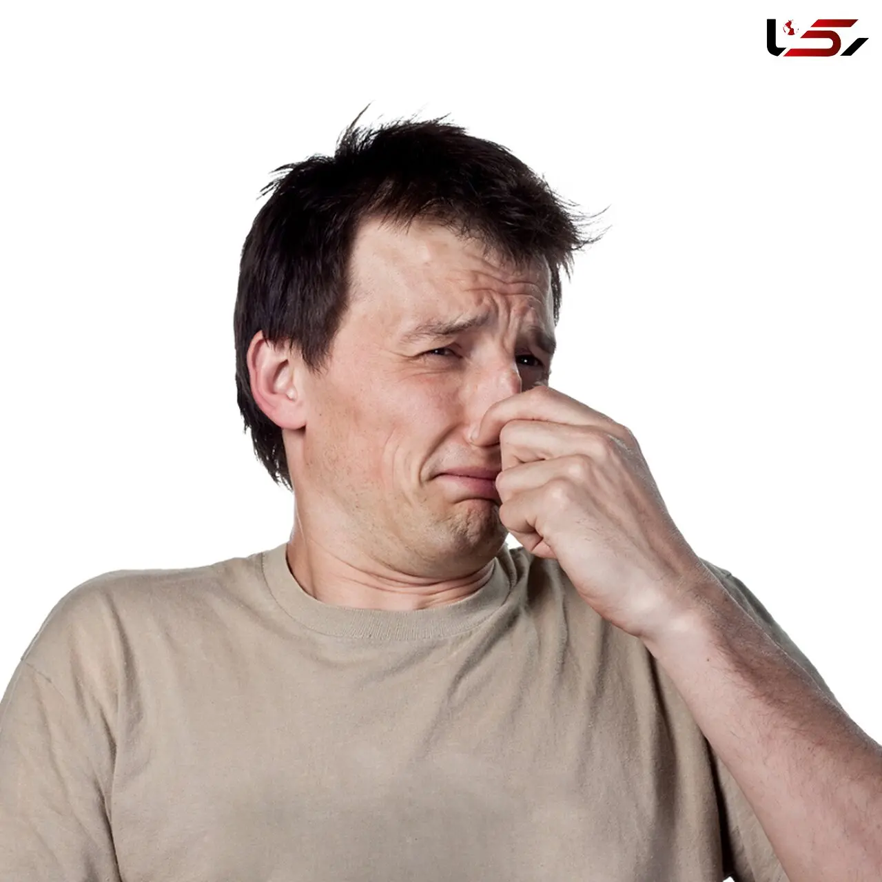 چگونه با بوی بد بدن مبارزه کنیم؟