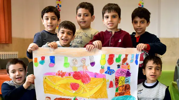 اجبار در ایستادن سر صف، اثر تربیتی معکوس دارد / کارهای گروهی بین دانش آموزان و معلمان شکل می گیرد