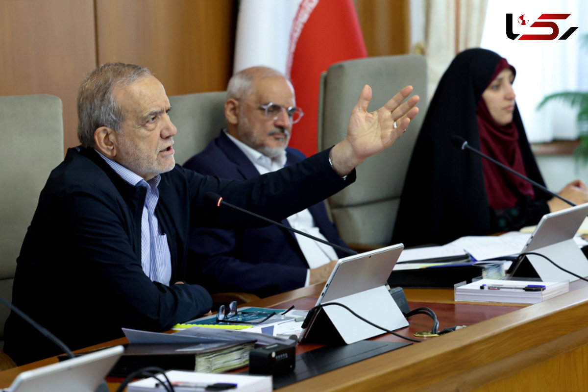 پزشکیان در جلسه هیئت دولت: موازی‌کاری‌ها باید سامان داده و دستگاه‌های متولی آن ادغام شوند