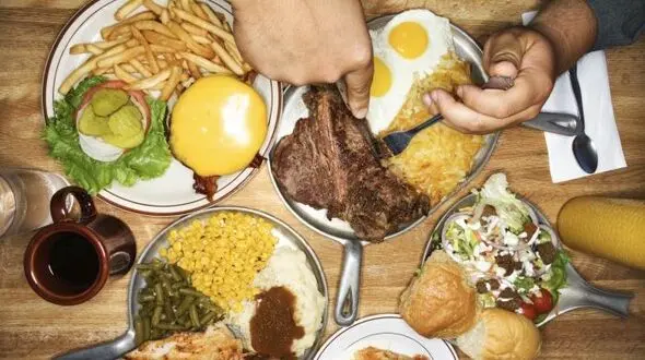 خوردن این مواد غذایی بعد از 30 سالگی ممنوع