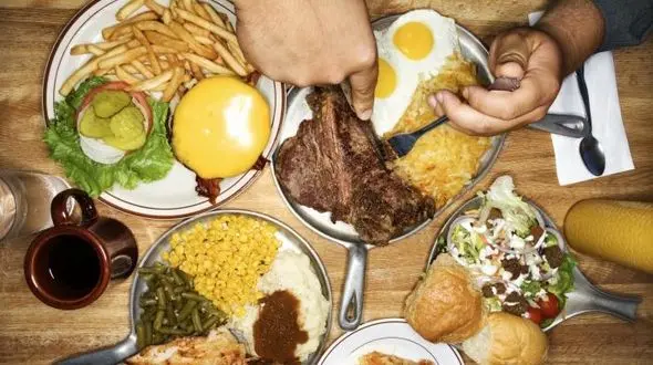 خوردن این مواد غذایی بعد از 30 سالگی ممنوع