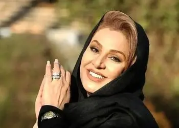 عکس سفر در زمان /  «نسرین مقانلو» در 47 سالگی در کنار پدرش؛ سال 94 