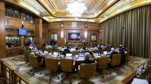 از بین ۲۱ عضو شورای شهر تهران، این ۶ نفر تائید صلاحیت شدند