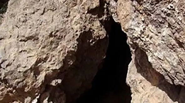کشف 45 غار تاریخی در خراسان جنوبی