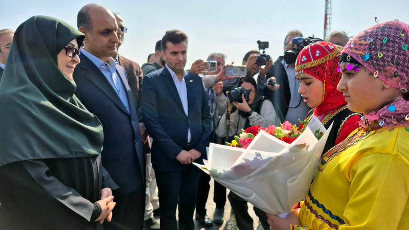 فاطمه مهاجرانی ، سخنگوی دولت صبح امروز با استقبال مسئولان گیلان وارد این استان شد