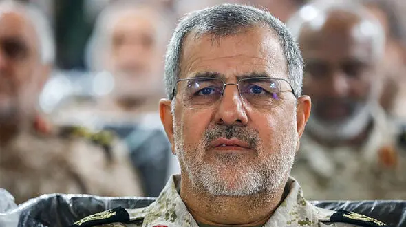 عکس سفر در زمان /  «پاکپور، فرمانده جدید سپاه در کنار شهید سرلشکر رشید» ؛  سال 95 