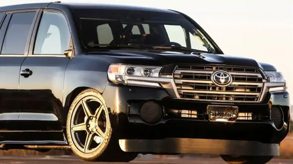 لندکروز 8 میلیاردی قاچاق توقیف شد