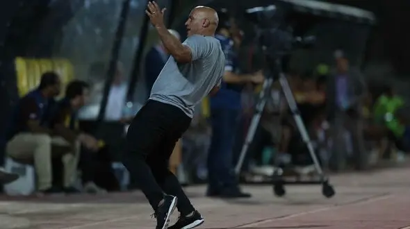 سرمربی استقلال احضار شد!