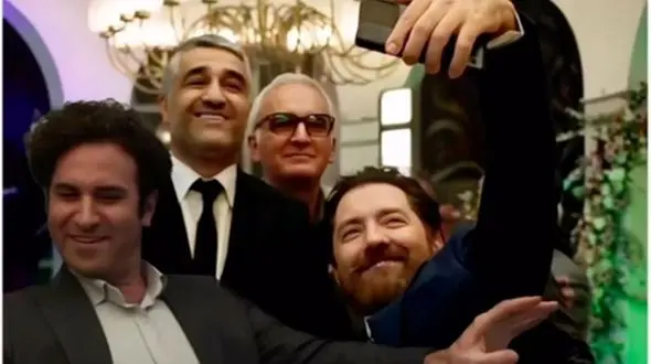 فیلم رقص بازیگران در عروسی پژمان جمشیدی ! / بیژن بنفشه خواه سلطان رقص ایران را ببینید !