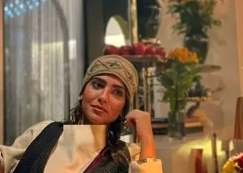 استایل و شال و کلاه شیک مونا کرمی+ عکس