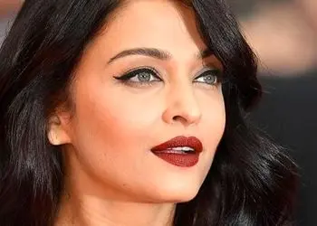 زیبایی هوش پران لباس طلاکوب آیشواریا، ملکه سینمای بالیوود