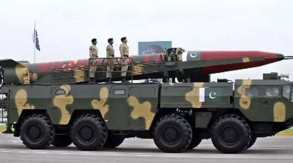 گسترش روابط نظامی عربستان و پاکستان؛ پای موشک‌های اتمی در میان است؟