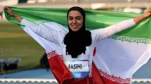 رونمایی از لباس عروس و تاج گل  ملکه وار فرزانه فصیحی، دونده قهرمان آسیا / چه عروس زیبایی شده با داماد خوش تیپ !