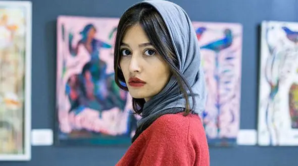 فیلم دلبری ساحل در اکران پوست شیر / او با این استایل دل همه را برد!