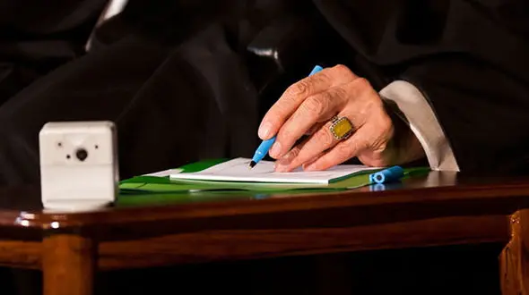 پیام تسلیت رهبر انقلاب درپی جان‌ باختن جمعی از هم‌ میهنان در کرمان و تهران