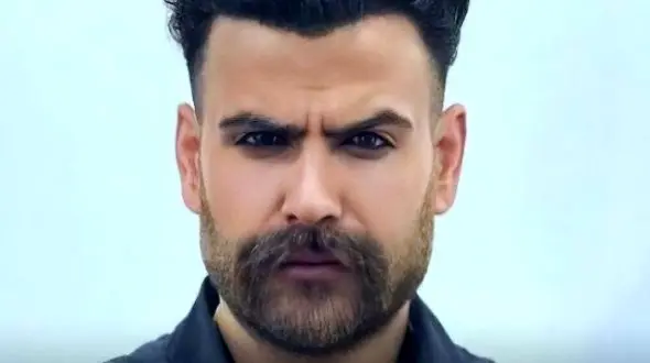 فیلم آواز باشکوه و متفاوت  معین زد قبل از معروف شدنش! +  موزیک ویدئو