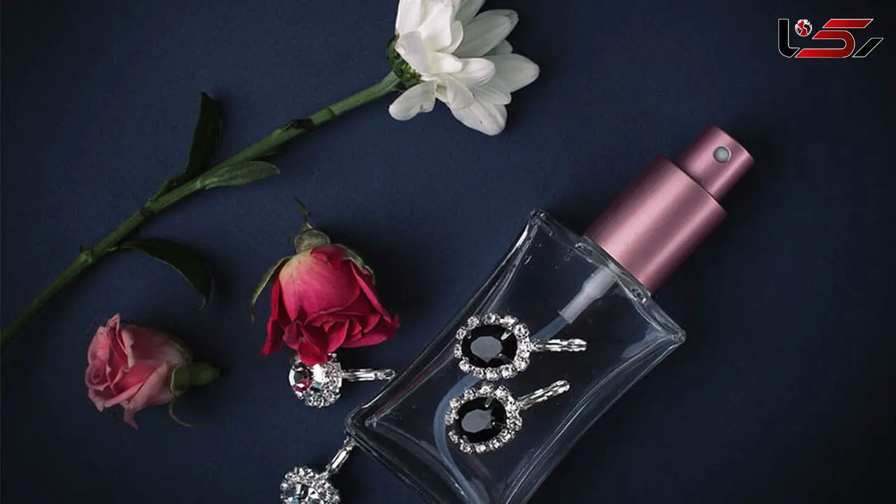 خرید عطر تازه برای بهار تازه +عکس 