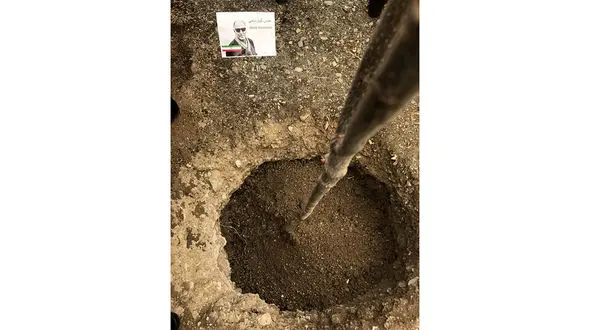 کاشت درختان گیلاس به یاد دو هنرمند بزرگ درگذشته+تصاویر  