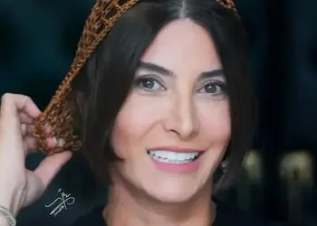 مقایسه تیپ مشکی فریبا نادری بازیگر سریال ستایش و استایل روشن بیتا سرحخیز در آیین مهرورزی+ عکس