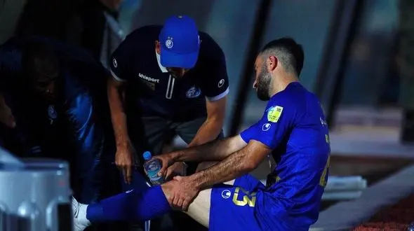 لحظه ناراحت کننده پاره شدن رباط شجاعیان + عکس