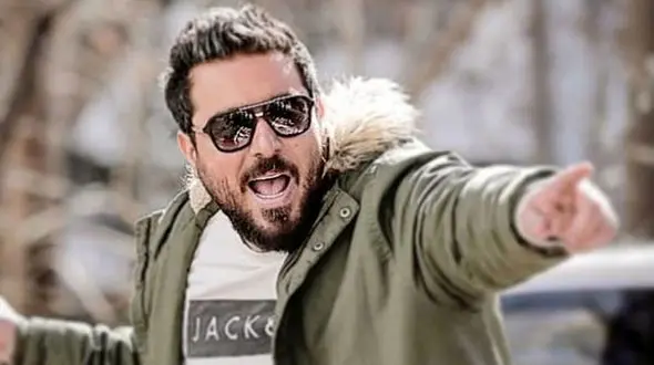 تیپ خفن محسن کیایی در بیست سالگی