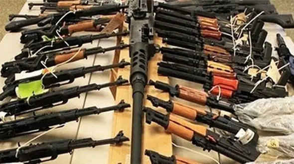  49 قبضه سلاح جنگی و شکاری در شهرستان سقز کشف وضبط شد